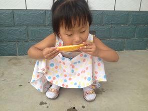 吃瓜婴儿兄妹,吃瓜婴儿兄妹的温馨成长故事